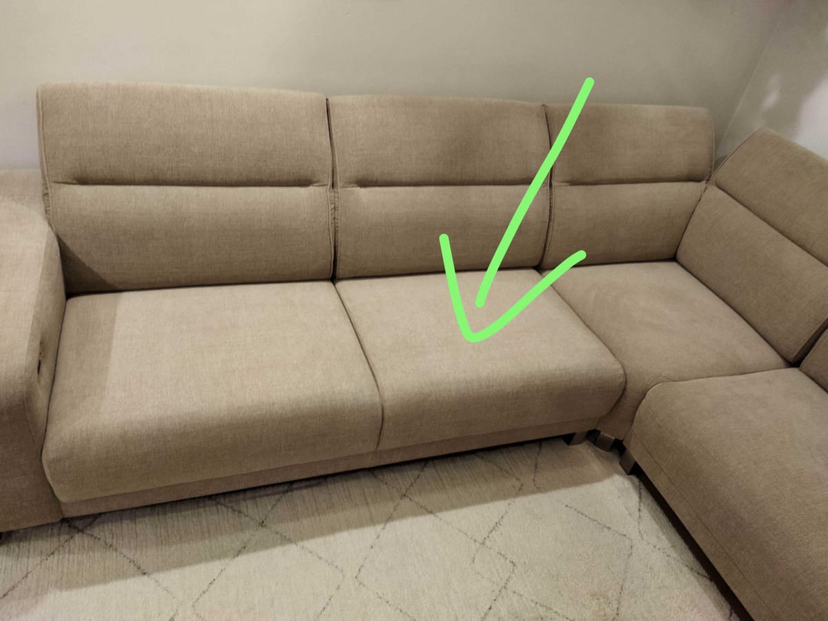 Sedačka po opravě - nové sedáky