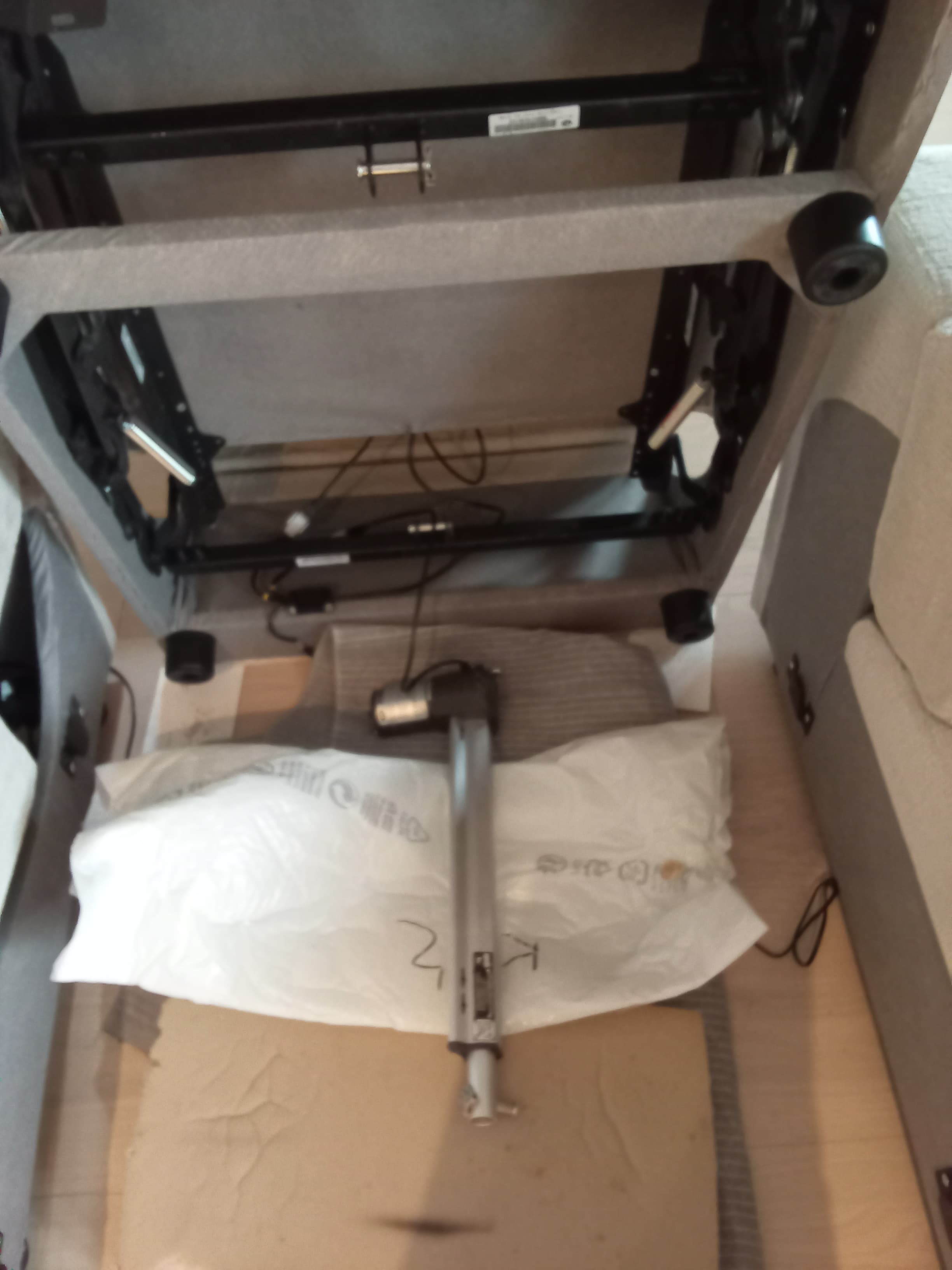 Po opravě – nový elektrický motor namontován